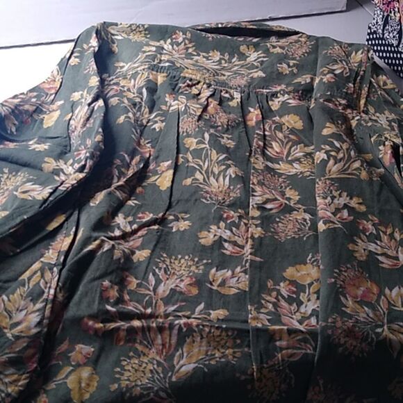 CJ Banks Women's 1X Corduroy Green Floral Button Down Long Sleeve Shirt - Picture 9 of 9